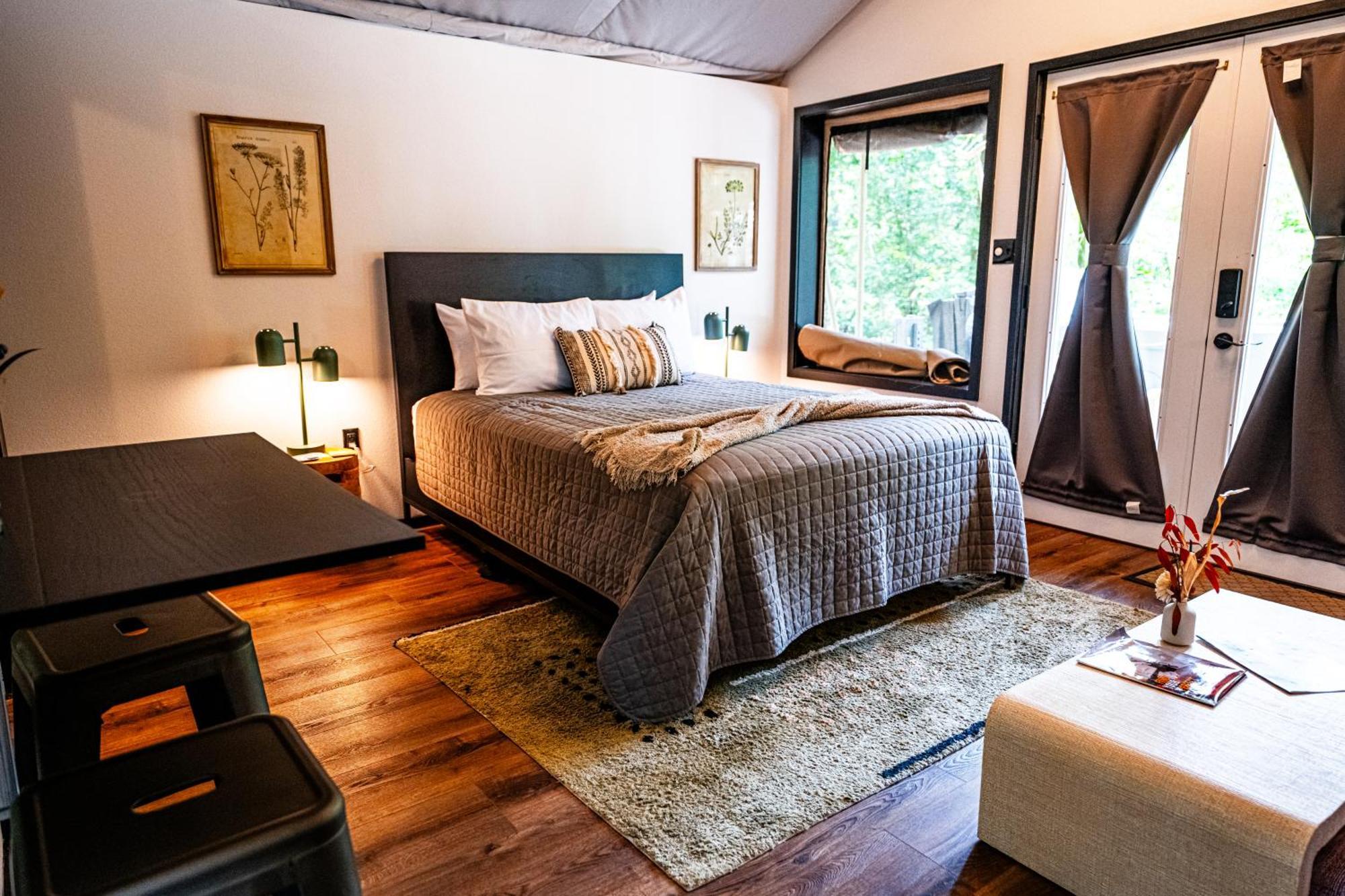 Hotel Starlight Haven Hot Springs Extérieur photo