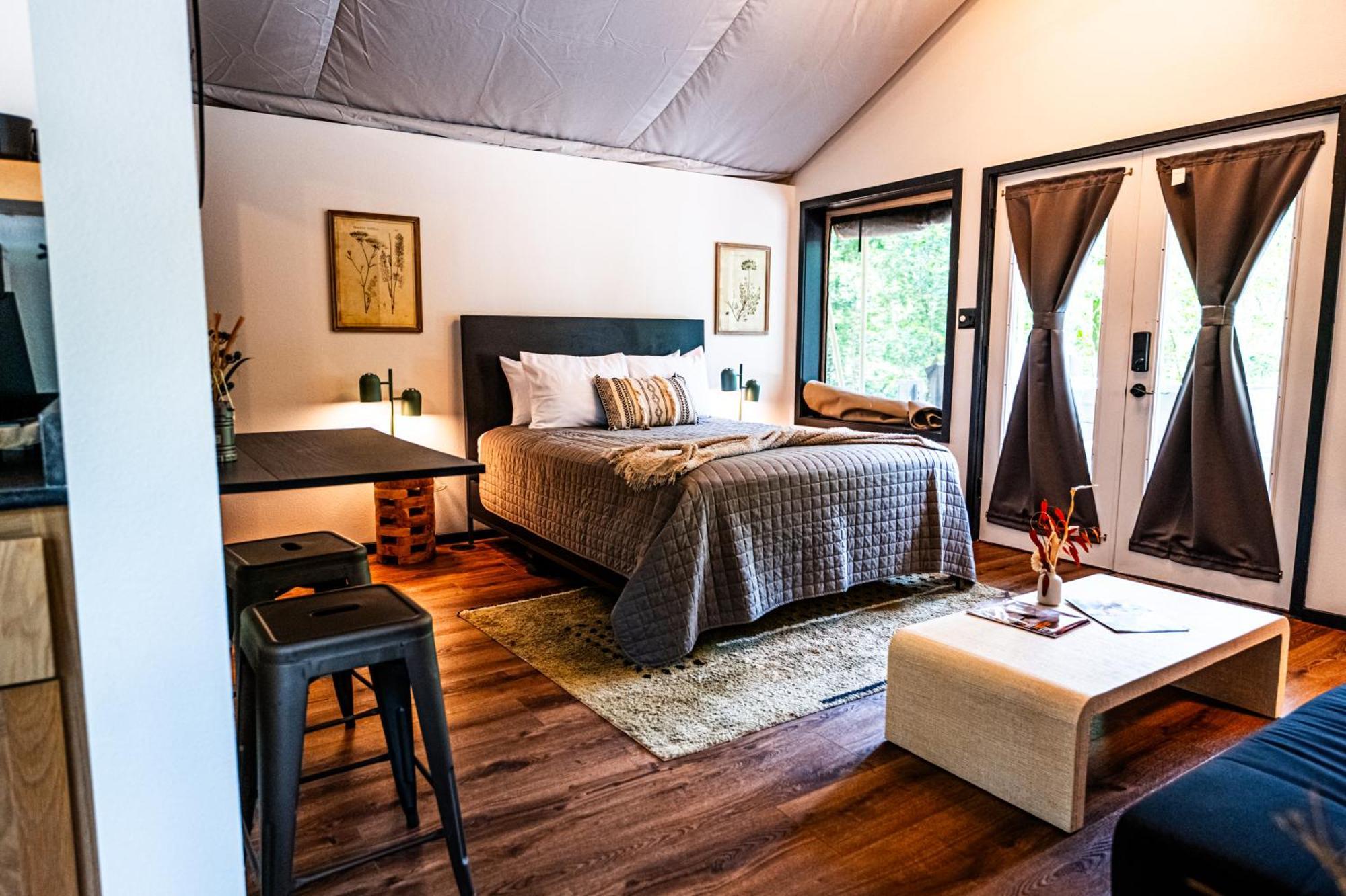 Hotel Starlight Haven Hot Springs Extérieur photo